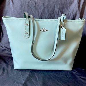NWT Coach Tote Bag